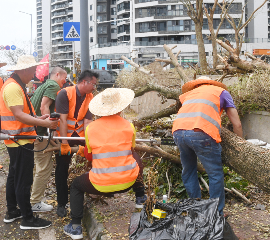 ��һ���������������𣡡�QG�ι��ֵ�Ա����Ͷ���ֺ���������